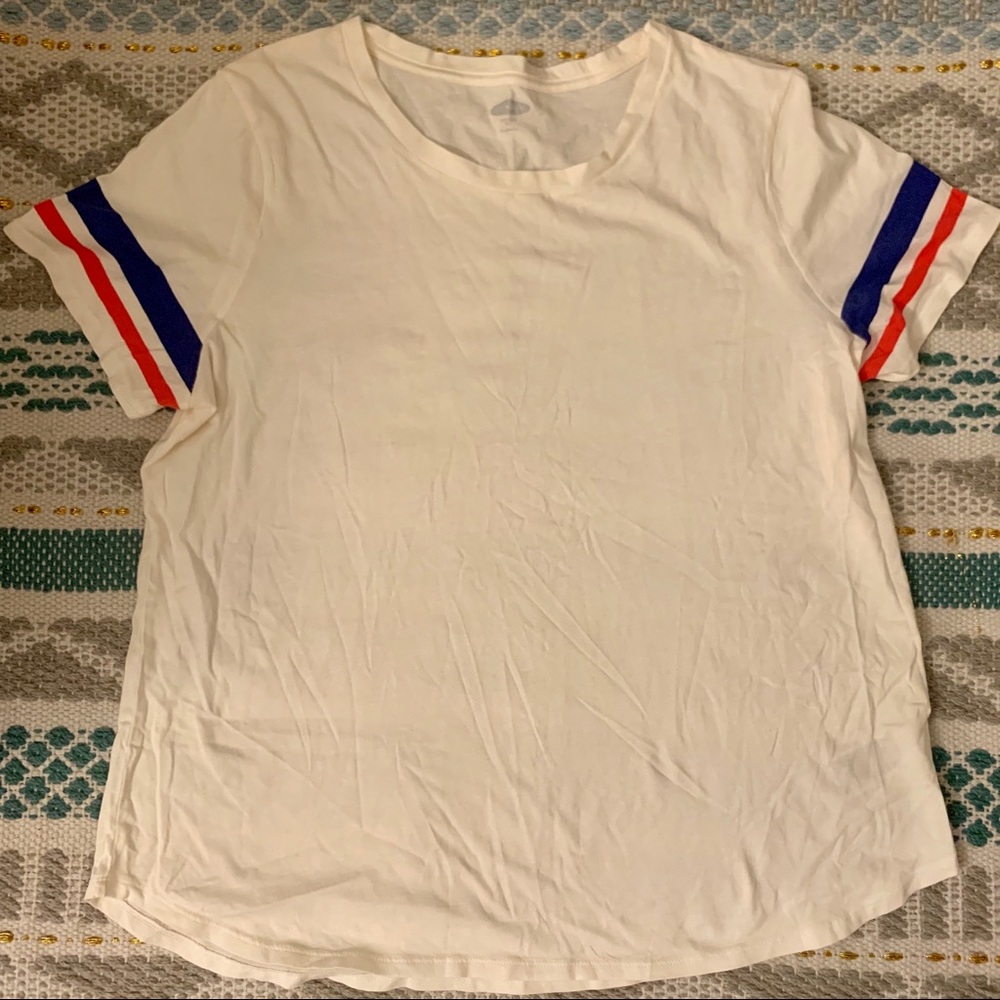 Old navy cream tee with striped sleeves